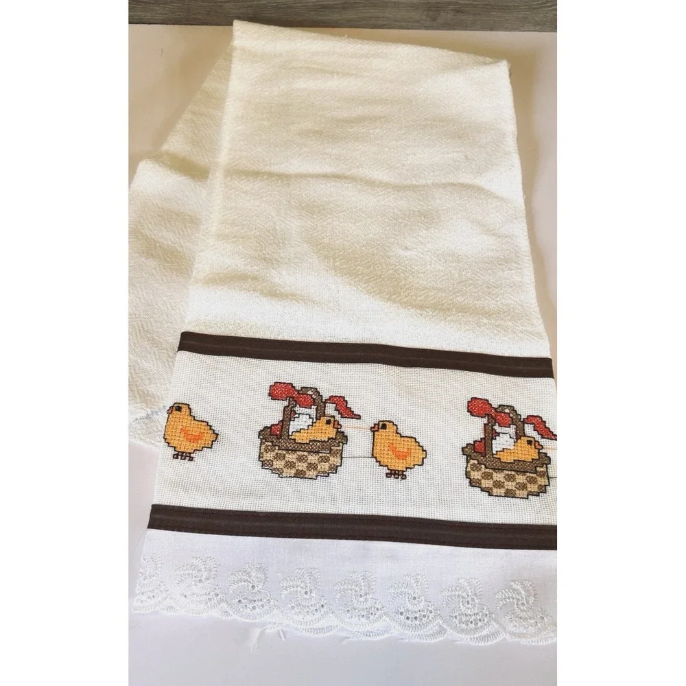 VTG‎ Brazilian Cross-Stitched Tea Towel Farmhouse-Style Scalloped Lace Cotton